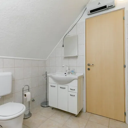 - Vce234 By Interhome * Velence