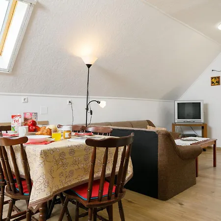 By Interhome